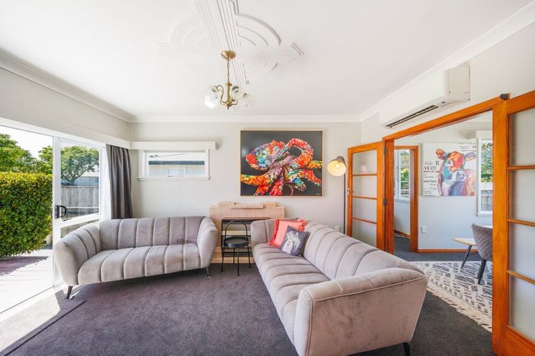 Photo of property in 30 Aberdeen Avenue, Takaro, Palmerston North, 4412