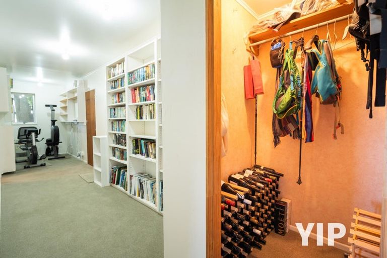 Photo of property in 68 Baylands Drive, Newlands, Wellington, 6037