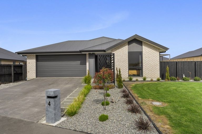 Photo of property in 4 Fearne Drive, Woodend, 7610