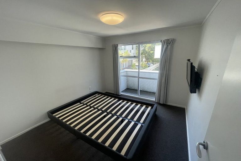 Photo of property in Fernhill Flats, 5/324 The Terrace, Te Aro, Wellington, 6011