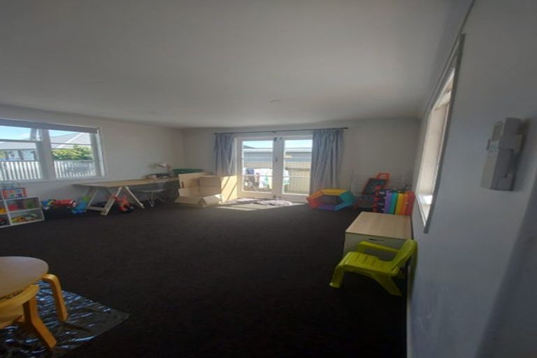 Photo of property in 571a Queen Street East, Levin, 5510