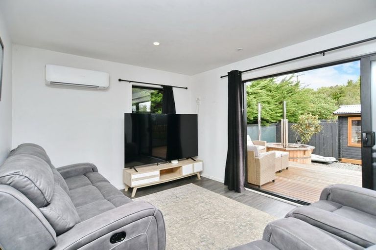 Photo of property in 69a Douglas Road, Amberley, 7410
