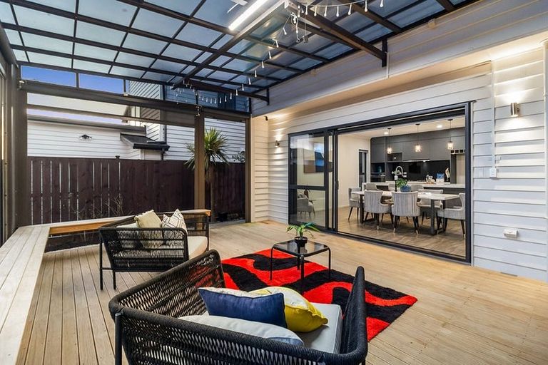 Photo of property in 265 Flat Bush School Road, Flat Bush, Auckland, 2019