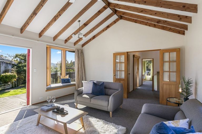 Photo of property in 8 Ballina Drive, Churton Park, Wellington, 6037