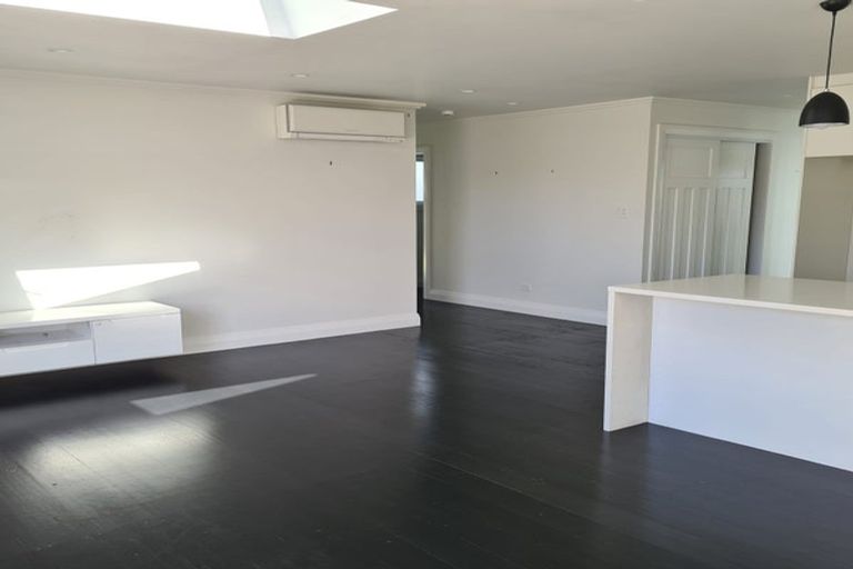 Photo of property in 1/11 Nelson Street, Papakura, 2110