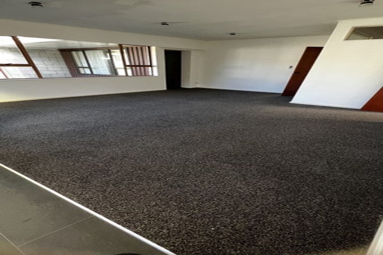 Photo of property in 2/11 Eagle Street, Karori, Wellington, 6012