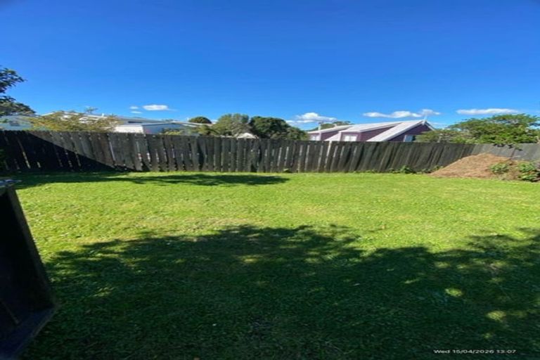 Photo of property in 9 Toporoa View, Ascot Park, Porirua, 5024