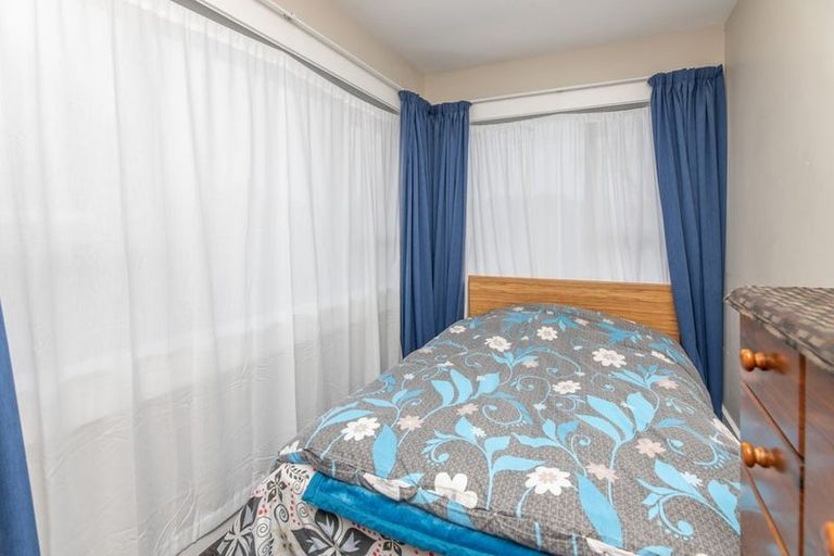 Photo of property in 65 Northcote Road, Northcote, Christchurch, 8052