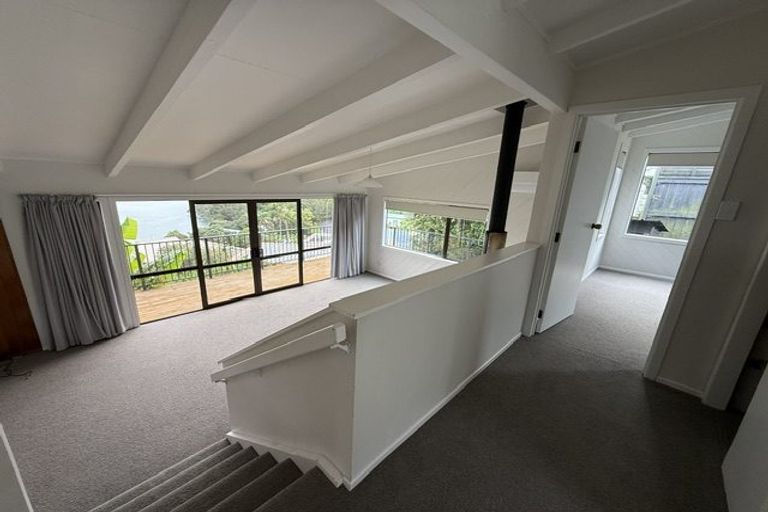 Photo of property in 5 Bush Point Road, Cable Bay, 0420