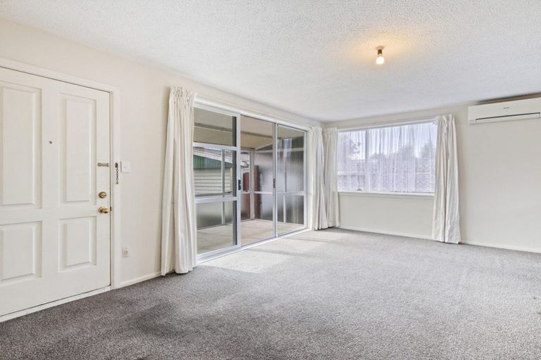 Photo of property in 2/14 Claymore Street, Woolston, Christchurch, 8062