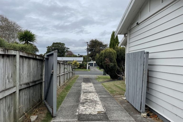 Photo of property in 56 Old Wairoa Road, Papakura, 2110