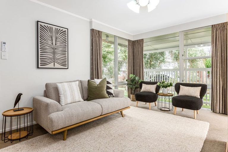 Photo of property in 36 Silverbirch Grove, Churton Park, Wellington, 6037