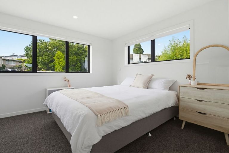 Photo of property in 2/15 Tilden Avenue, Hillcrest, Auckland, 0627