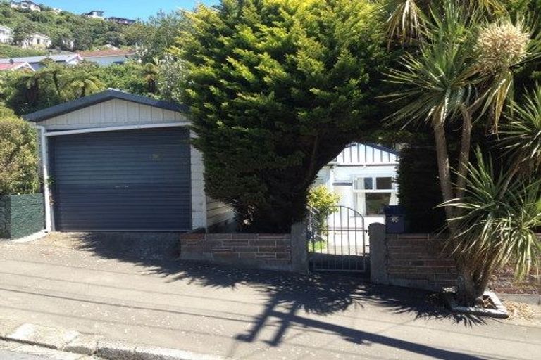 Photo of property in 40 Todman Street, Brooklyn, Wellington, 6021