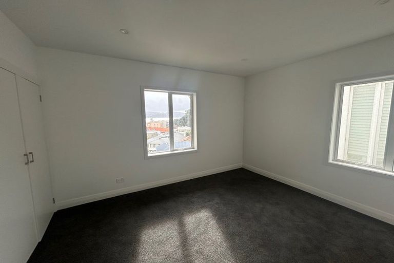 Photo of property in 8 Wilkinson Street, Oriental Bay, Wellington, 6011