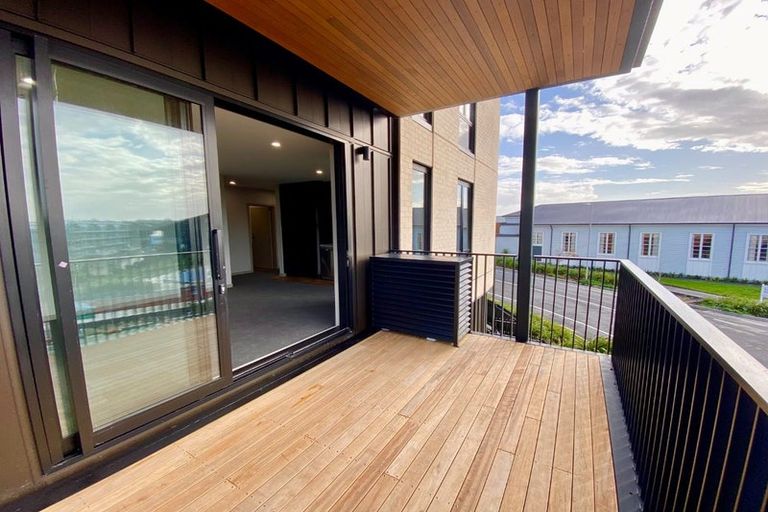 Photo of property in 202/2 Launch Road, Hobsonville, Auckland, 0616