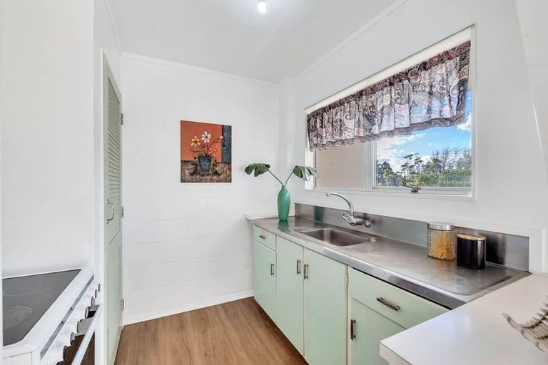 Photo of property in 2/19 Copley Street, New Lynn, Auckland, 0600