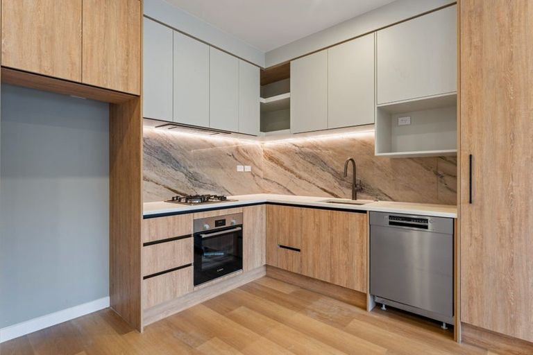 Photo of property in 24 Aituaa Road, Pukekohe, 2120