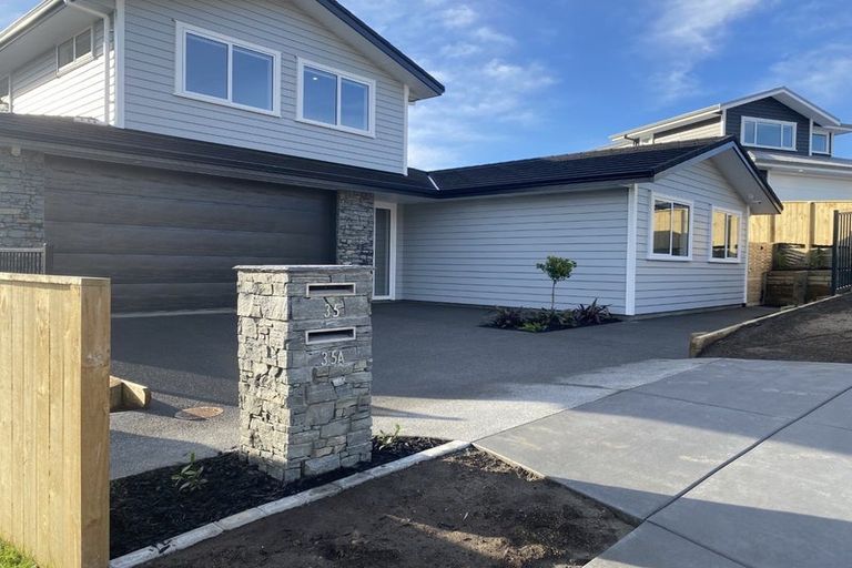 Photo of property in 35 Maraeariki Avenue, Orewa, 0931