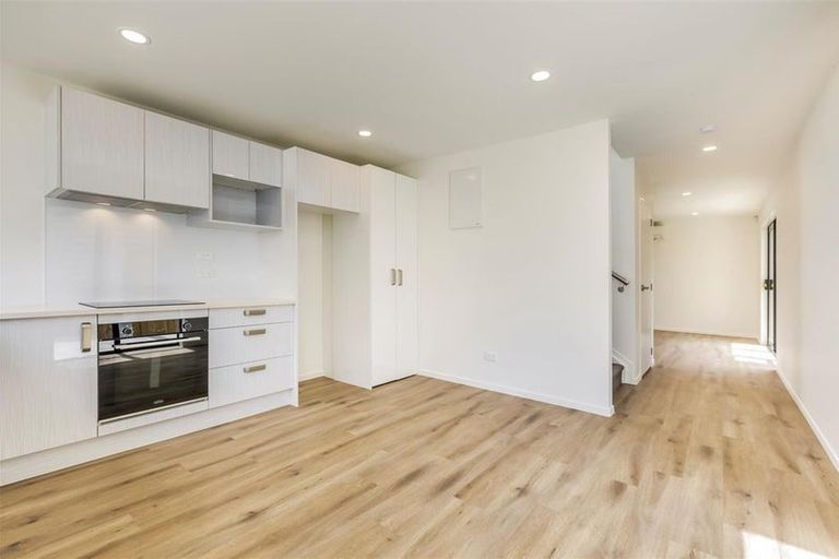 Photo of property in 11 Matukutureia Lane, Manurewa, Auckland, 2102