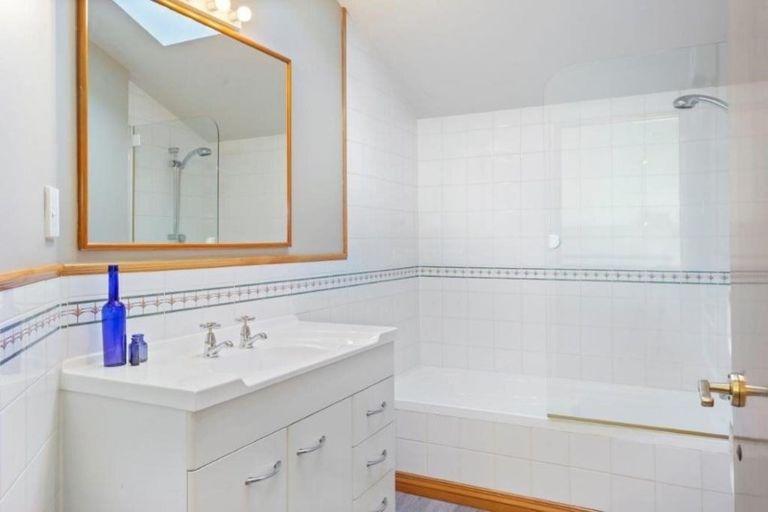 Photo of property in 69 Watford Street, Strowan, Christchurch, 8052