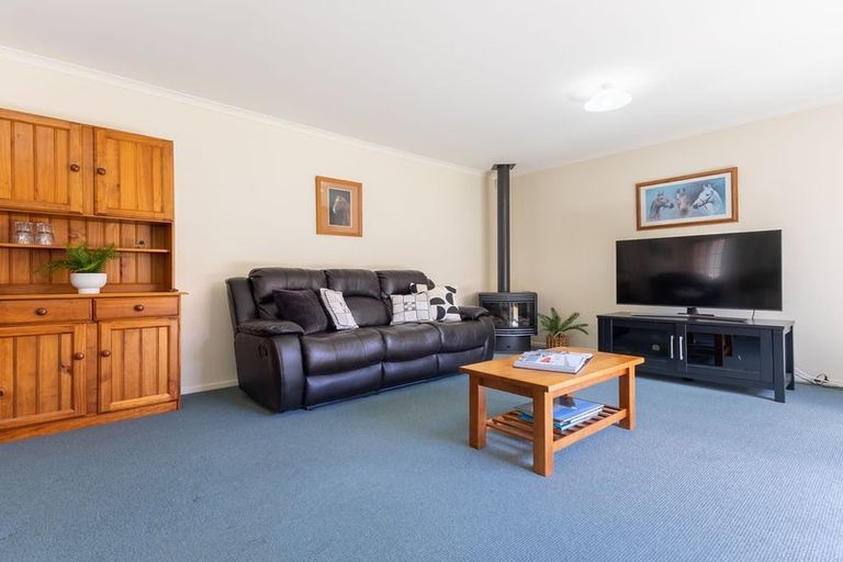Photo of property in 40 Campion Road, Waikanae Beach, Waikanae, 5036