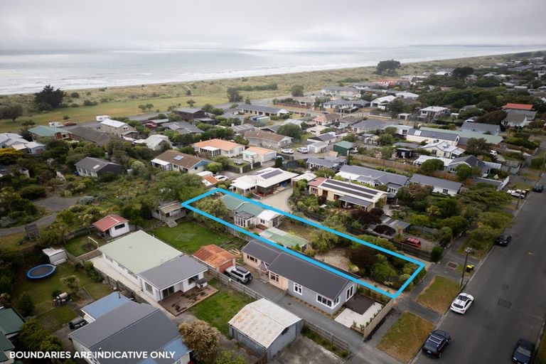 Photo of property in 125 Pine Avenue, South New Brighton, Christchurch, 8062