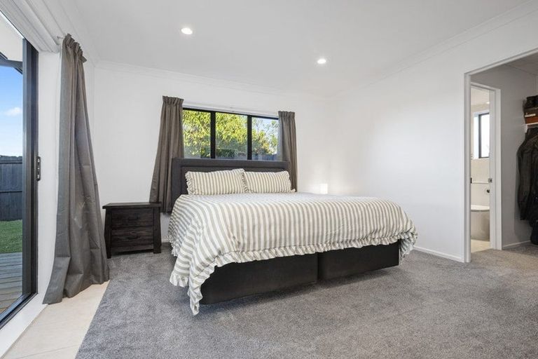 Photo of property in 16 Thomas Moore Place, Pukekohe, 2120