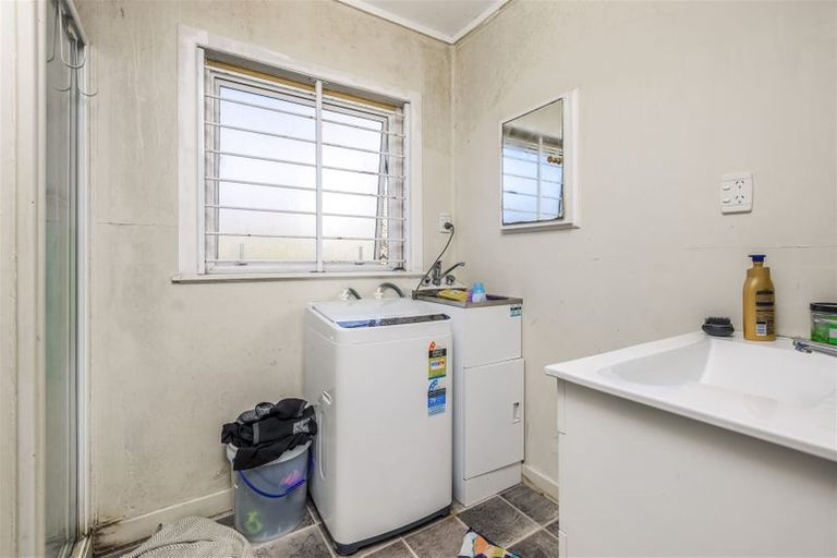 Photo of property in 2/49 Clendon Avenue, Papatoetoe, Auckland, 2025