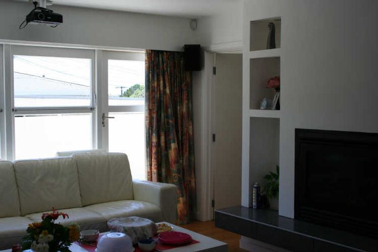 Photo of property in 74 Forest Hill Road, Henderson, Auckland, 0612