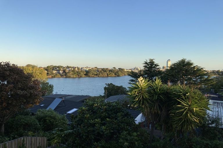 Photo of property in 5/72 Kitchener Road, Milford, Auckland, 0620