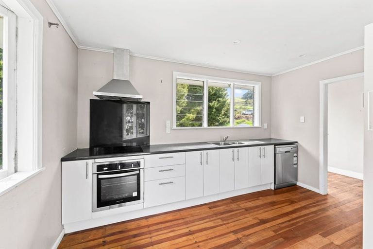 Photo of property in 308b Arapaoa Road, Tinopai, Matakohe, 0593