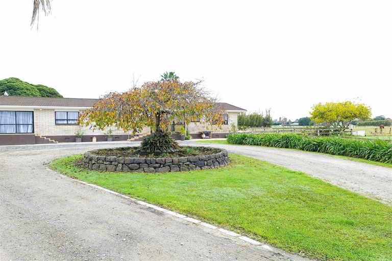 Photo of property in 6 State Highway 1, Awanui, 0486