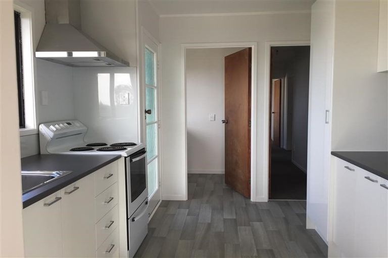 Photo of property in 101 Don Buck Road, Massey, Auckland, 0614