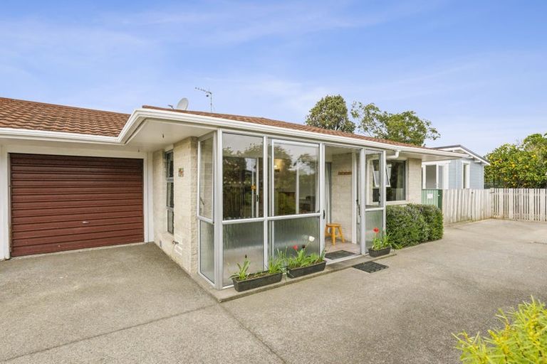 Photo of property in 18a Rewarewa Crescent, Waikanae, 5036