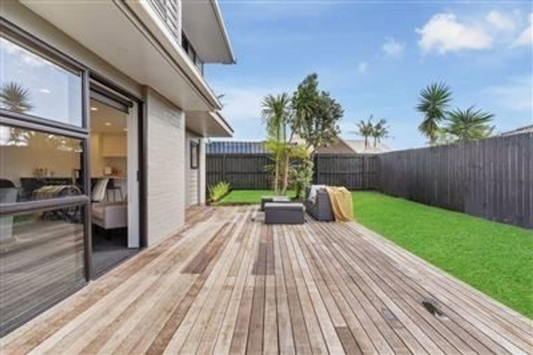 Photo of property in 4/155 Bucklands Beach Road, Bucklands Beach, Auckland, 2012