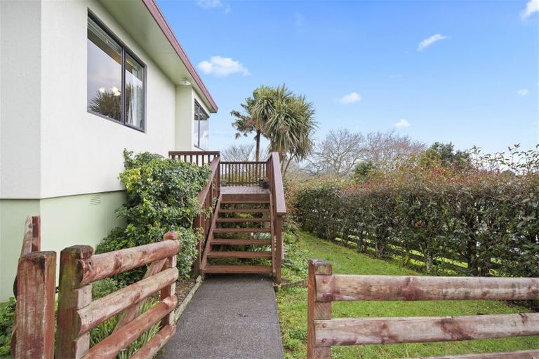 Photo of property in 69 Puriri Road, Pukekohe, 2120