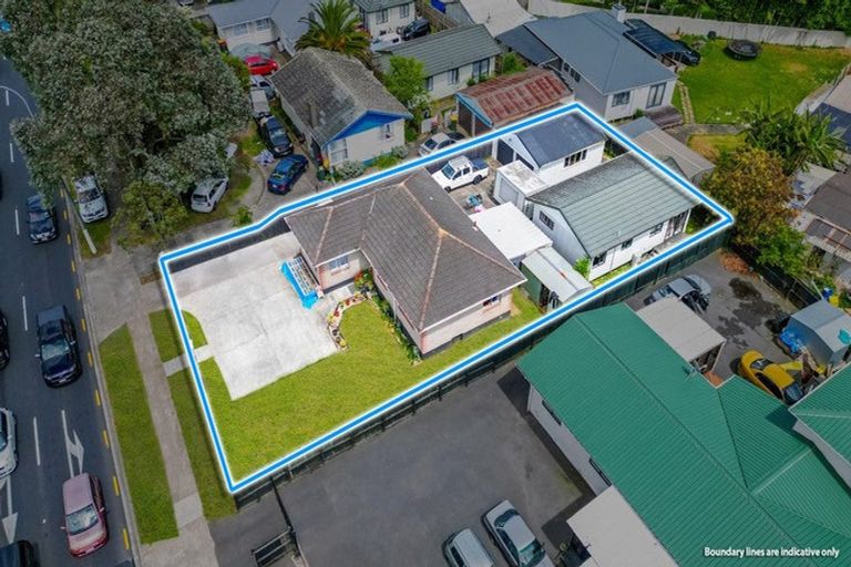 Photo of property in 471 Massey Road, Mangere East, Auckland, 2024