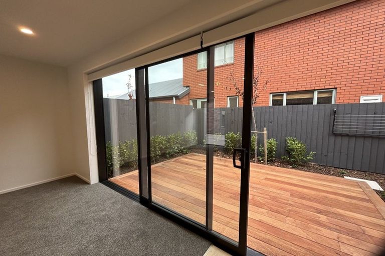 Photo of property in 2/58 Derby Street, St Albans, Christchurch, 8014
