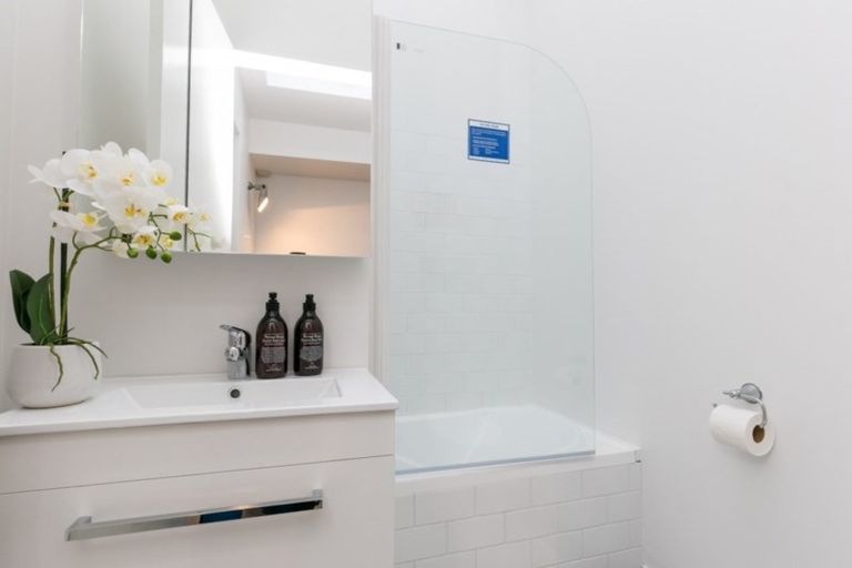 Photo of property in Mondrian Townhouses, 4/24 Hanson Street, Mount Cook, Wellington, 6021