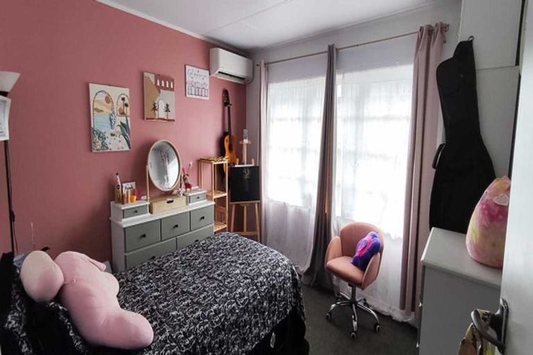 Photo of property in 180 Milson Line, Milson, Palmerston North, 4414