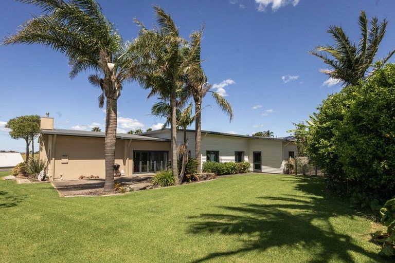 Photo of property in 111 Koutunui Road, Athenree, Katikati, 3177