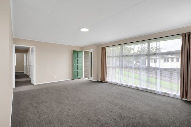 Photo of property in 12 Oleander Place, Bell Block, New Plymouth, 4312