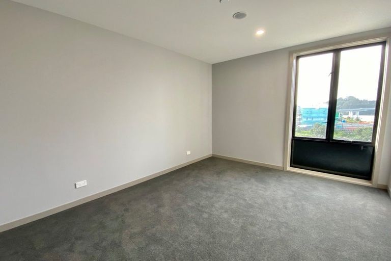 Photo of property in 202/2 Launch Road, Hobsonville, Auckland, 0616