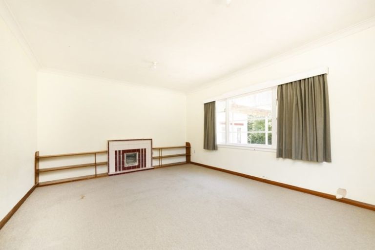 Photo of property in 16 Manuka Street, Hokowhitu, Palmerston North, 4410
