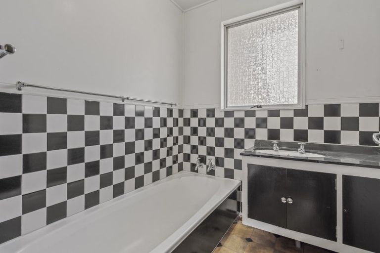 Photo of property in 4 Cabot Place, Flaxmere, Hastings, 4120