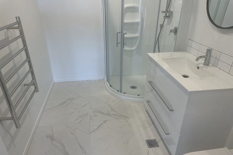 Photo of property in 18 Cathie Place, Karori, Wellington, 6012