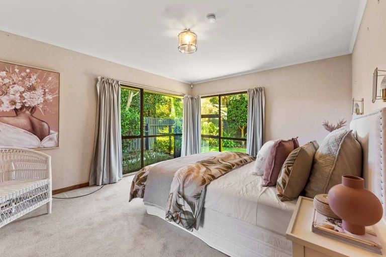 Photo of property in 3 Dresdan Court, Hokowhitu, Palmerston North, 4410