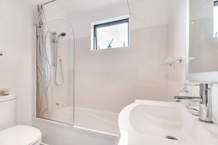 Photo of property in 1a Ocean Beach Road, Tairua, 3508