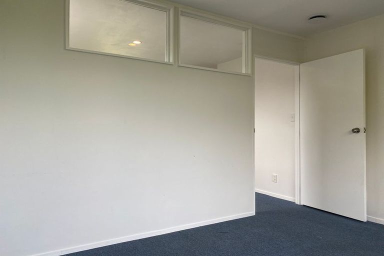 Photo of property in 17 Meteor Place, Schnapper Rock, Auckland, 0632